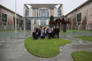 Mehr über den Artikel erfahren Exkursion zum Bundestag nach Berlin – unterstützt vom Förderverein